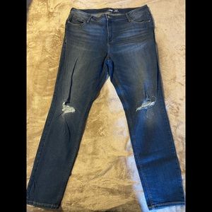 NWOT Old Navy Rockstar Super Skinny High Rise Jeans 18 Long